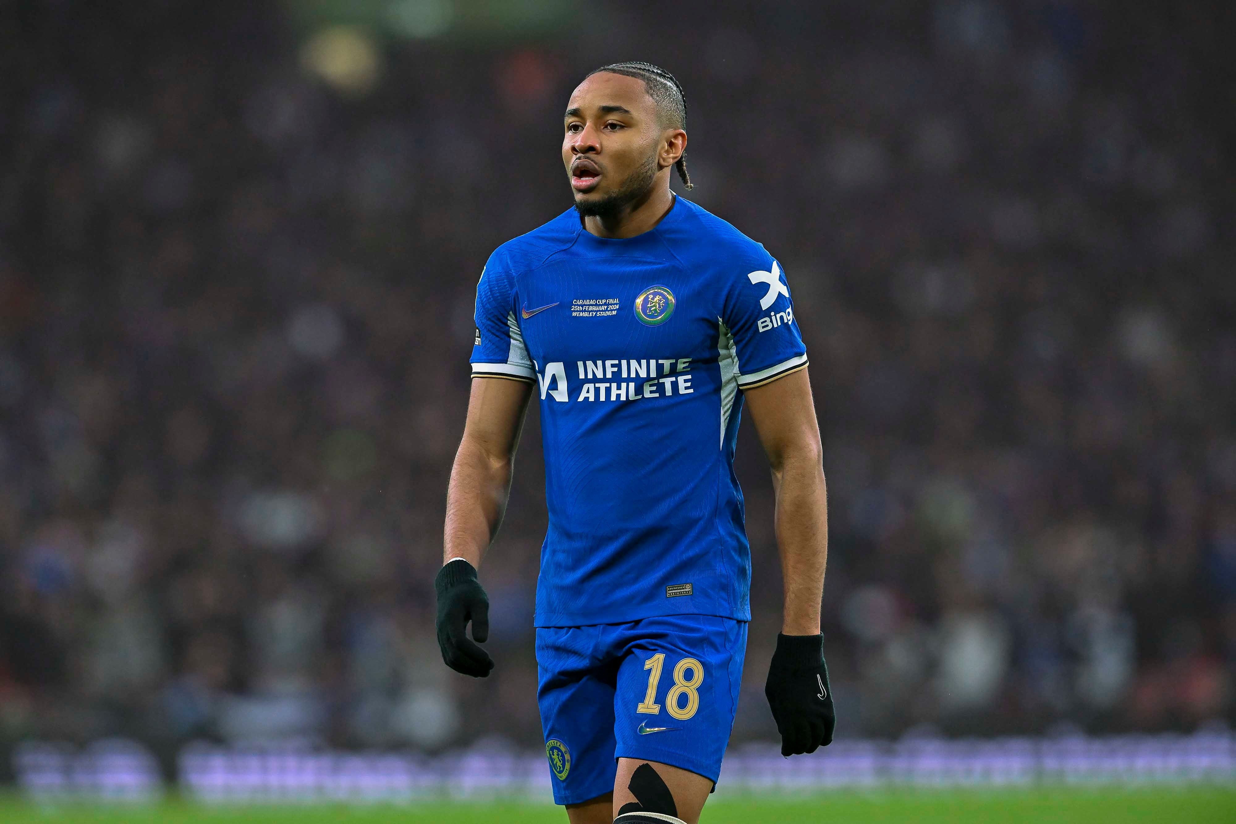 罗马诺：拜仁与切尔西周二继续谈恩昆库，目前没有接近达成协议