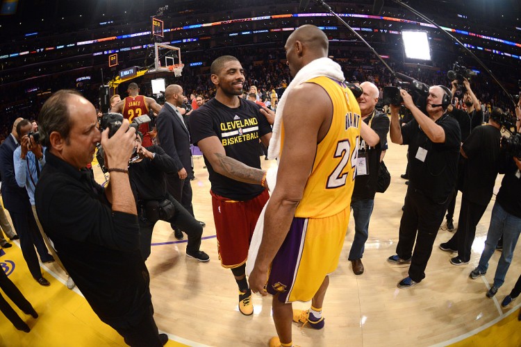 kaiyun手机版-欧文发推：生日快乐科比！你的传奇永远存在在曼巴门徒心中