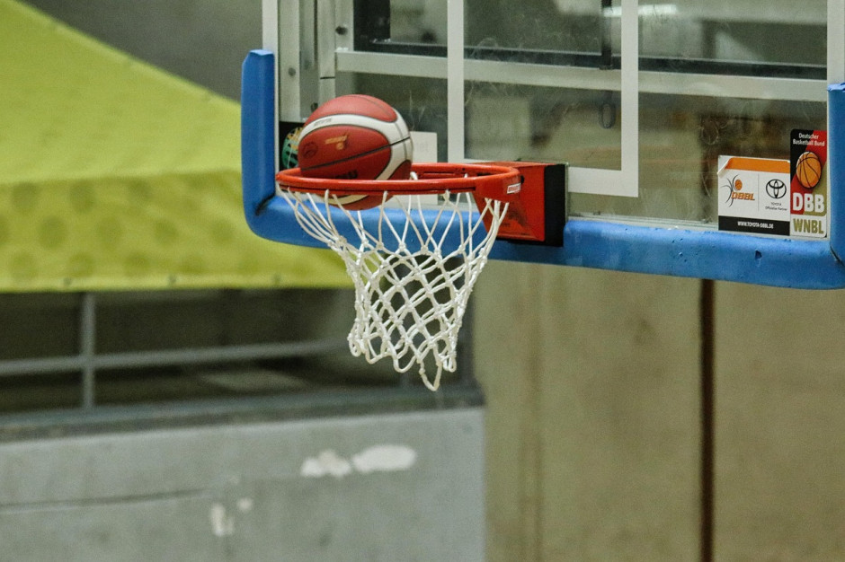 杨瀚森父母赴美将现场助阵儿子选秀 林葳不去纽约+预定夏联名额